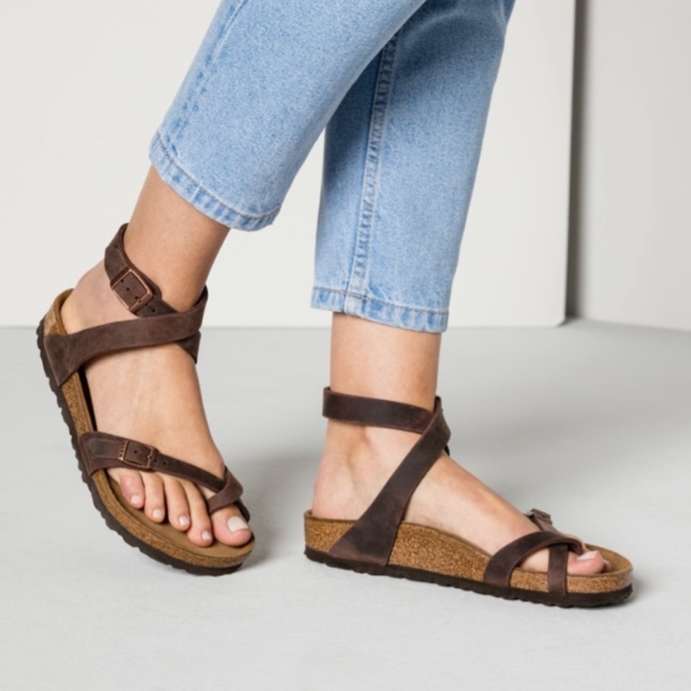 ⚜️Birkenstock Yara Oiled Leather Sandals⚜️
